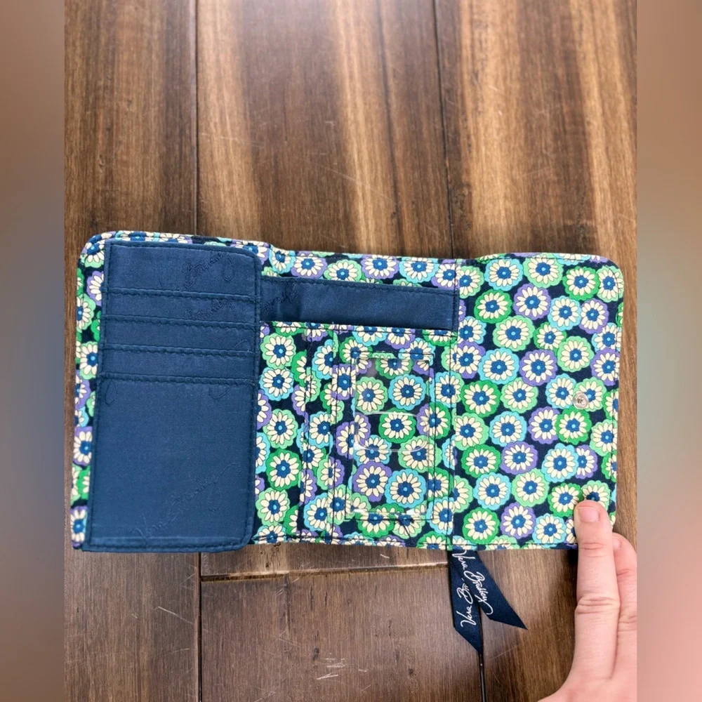 Vera Bradley Blue Purple Green Wallet Billfold y2k Floral Paisley